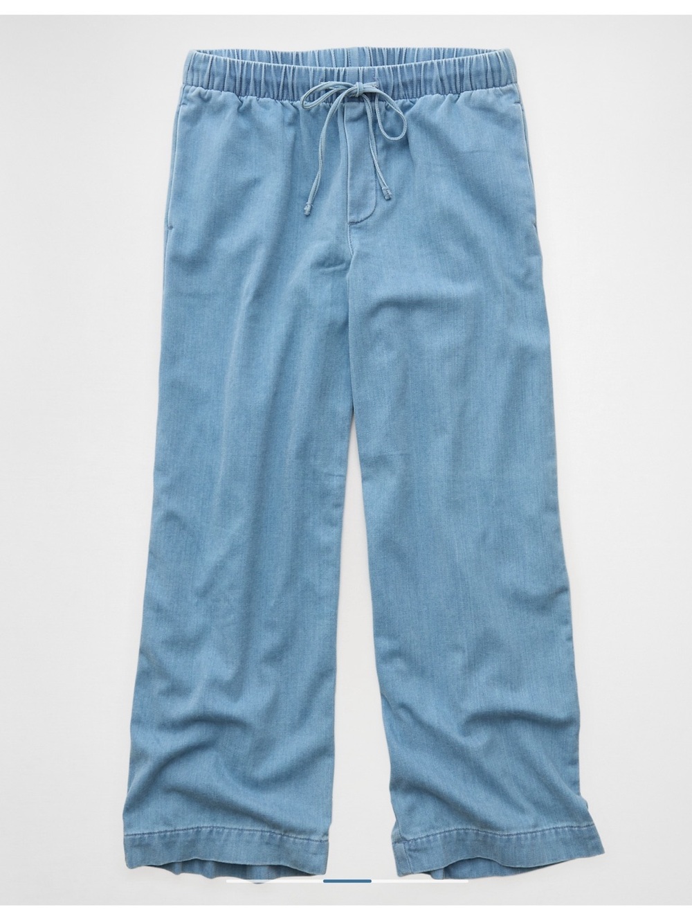 American Eagle Cozy Dreamy Drape Low-Rise Ultra Wide Leg Jean - Picture 3 of 3